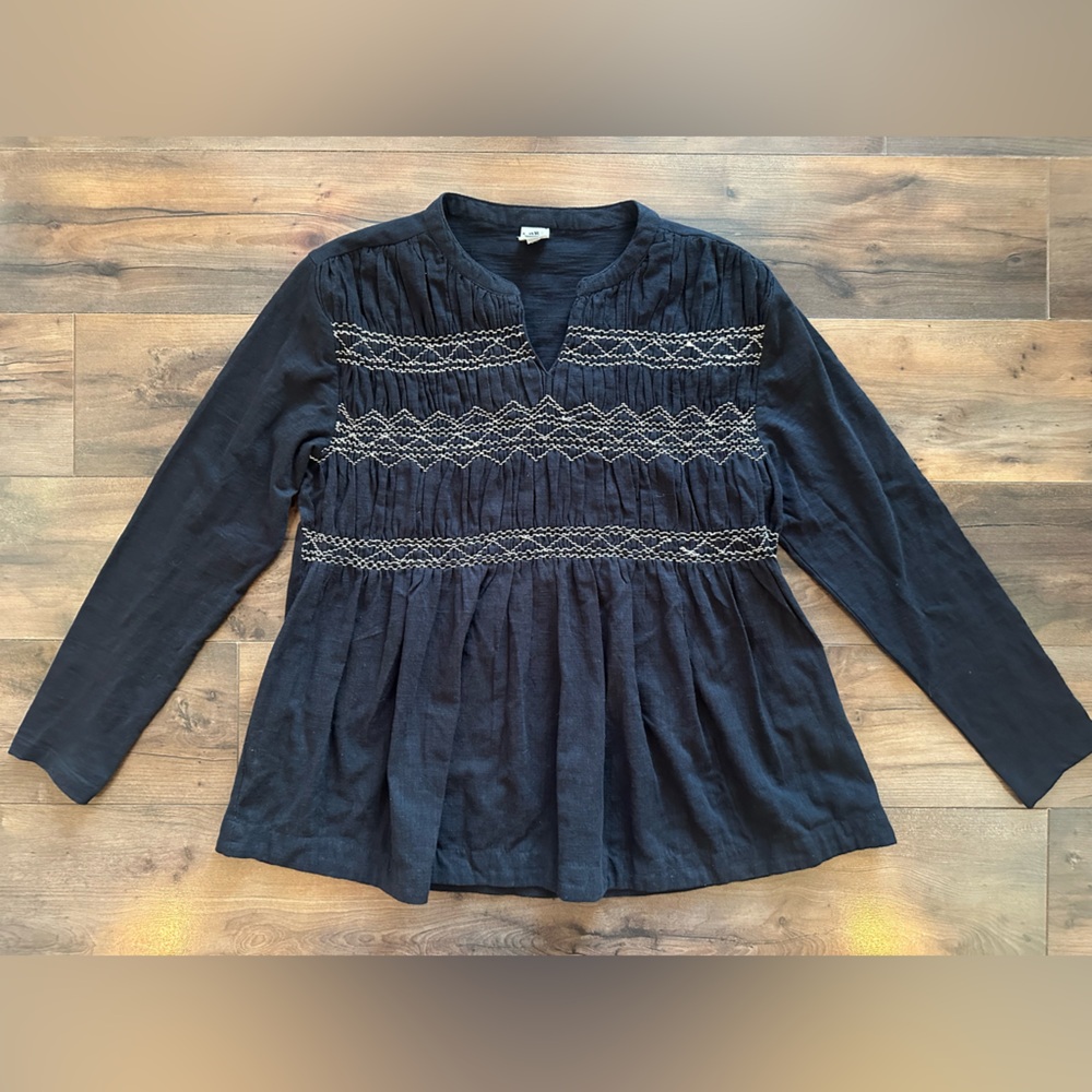 ivy jane Black Long-Sleeve Smocked Peasant Blouse